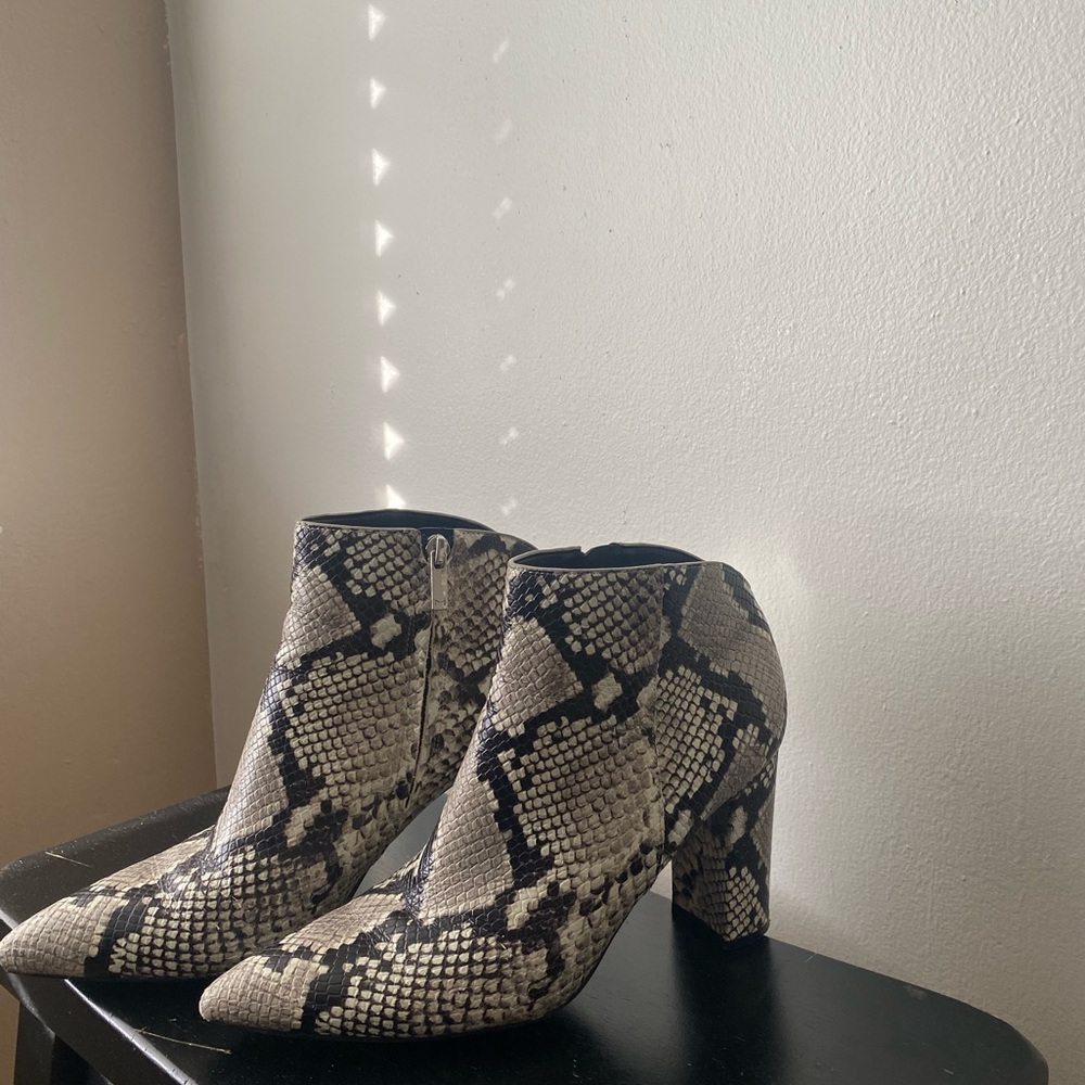 Marc Fisher Booties Size 9.5
